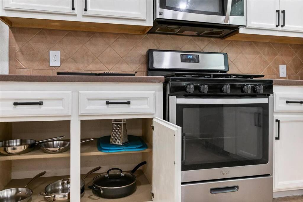 Lucky House - Tranquility In The Middle Of Houston - Tv In Every Room - 300 M2 외부 사진